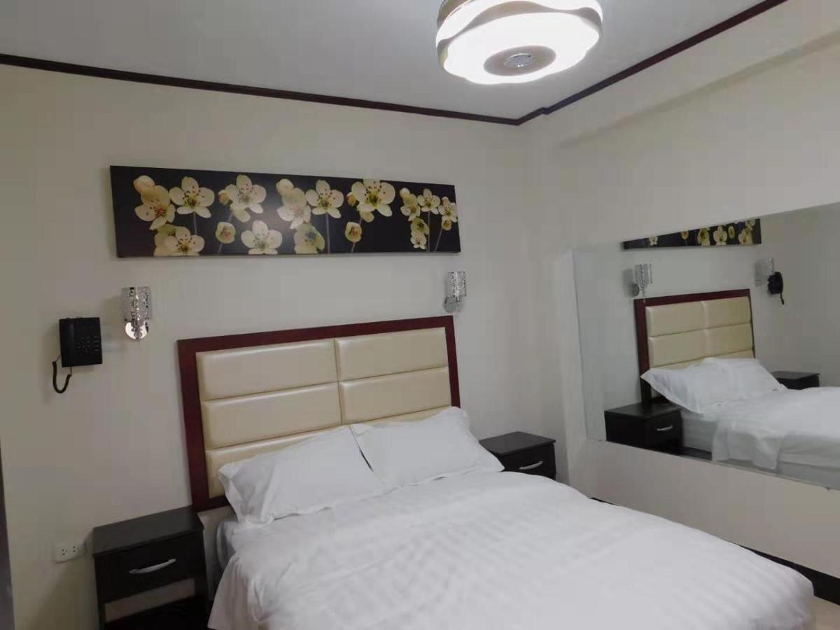 Sunshine Hotel Lima Bagian luar foto
