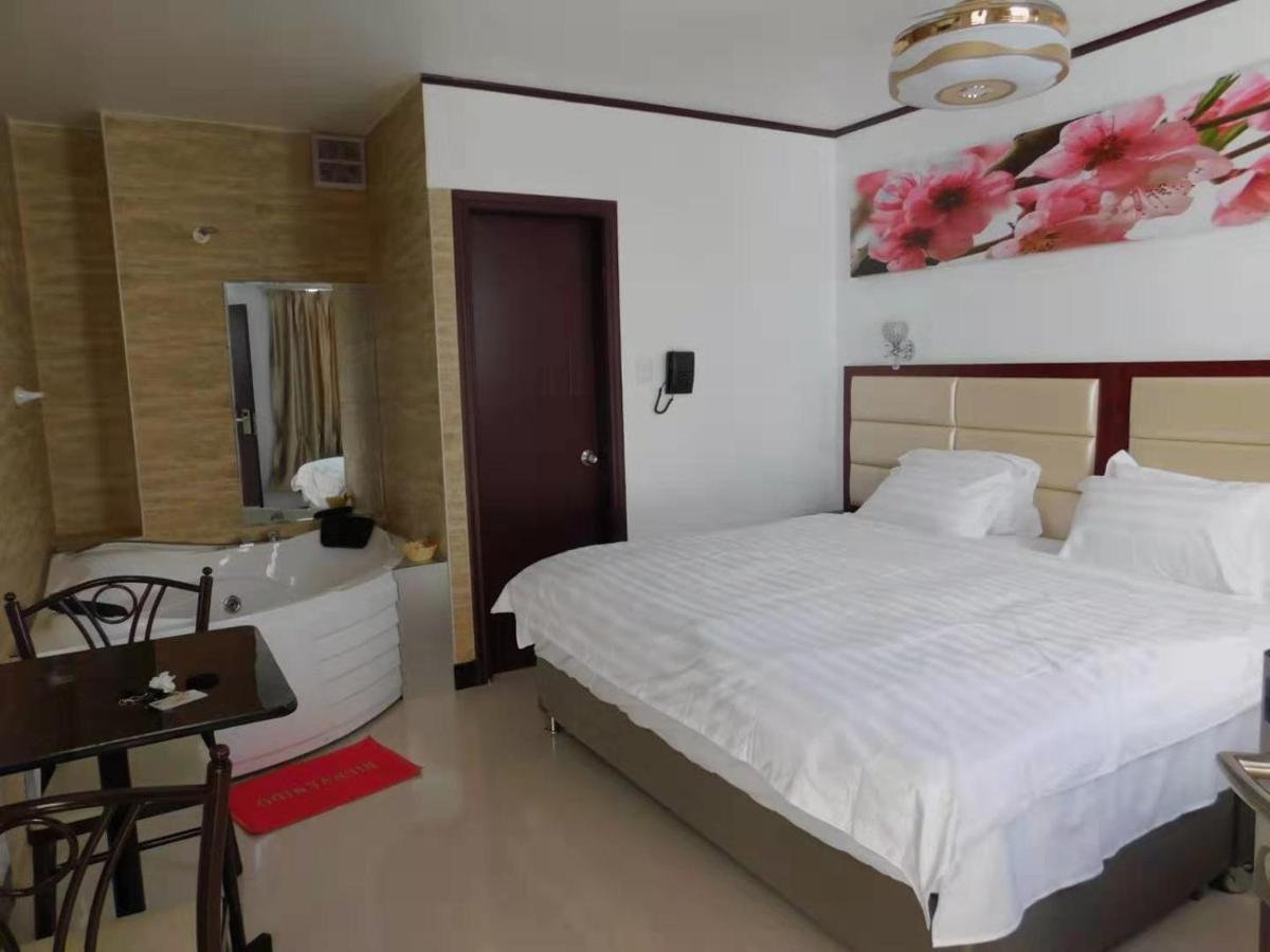 Sunshine Hotel Lima Bagian luar foto