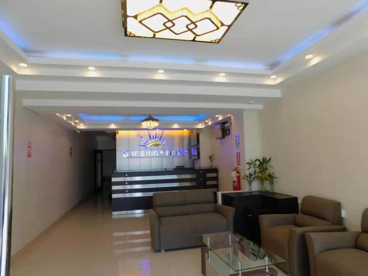 Sunshine Hotel Lima Bagian luar foto
