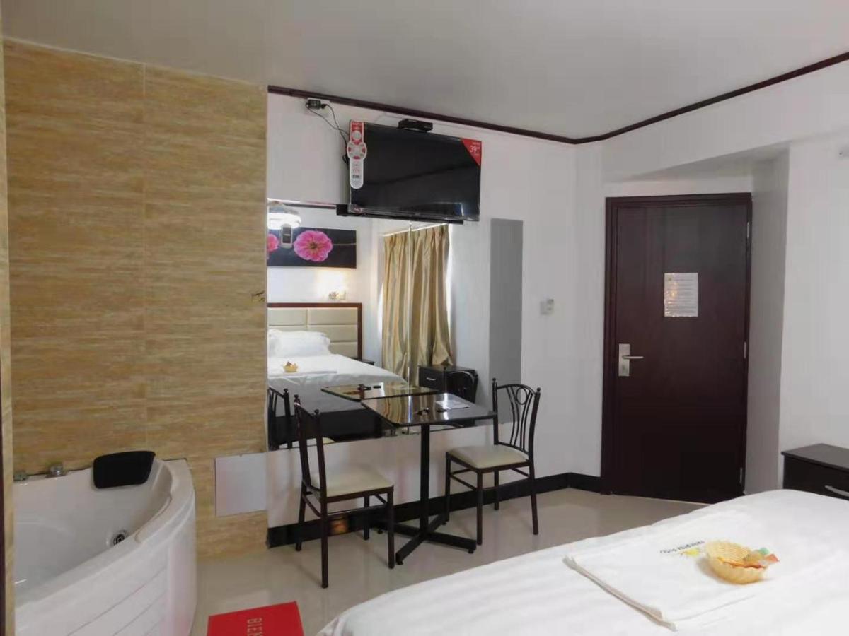 Sunshine Hotel Lima Bagian luar foto